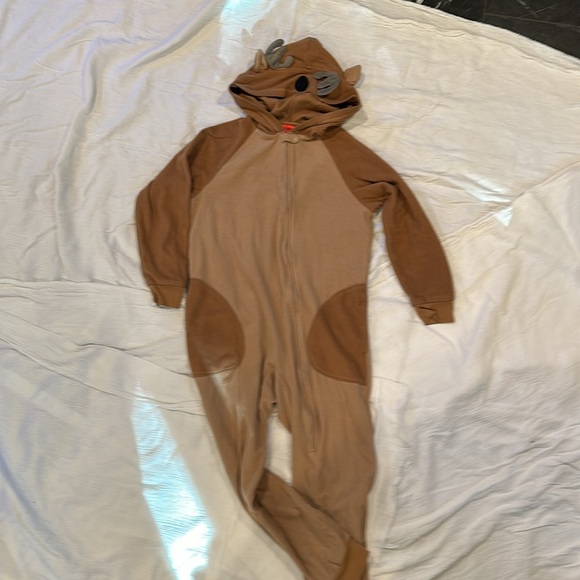 Reindeer footed pajamas - Picture 2 of 5